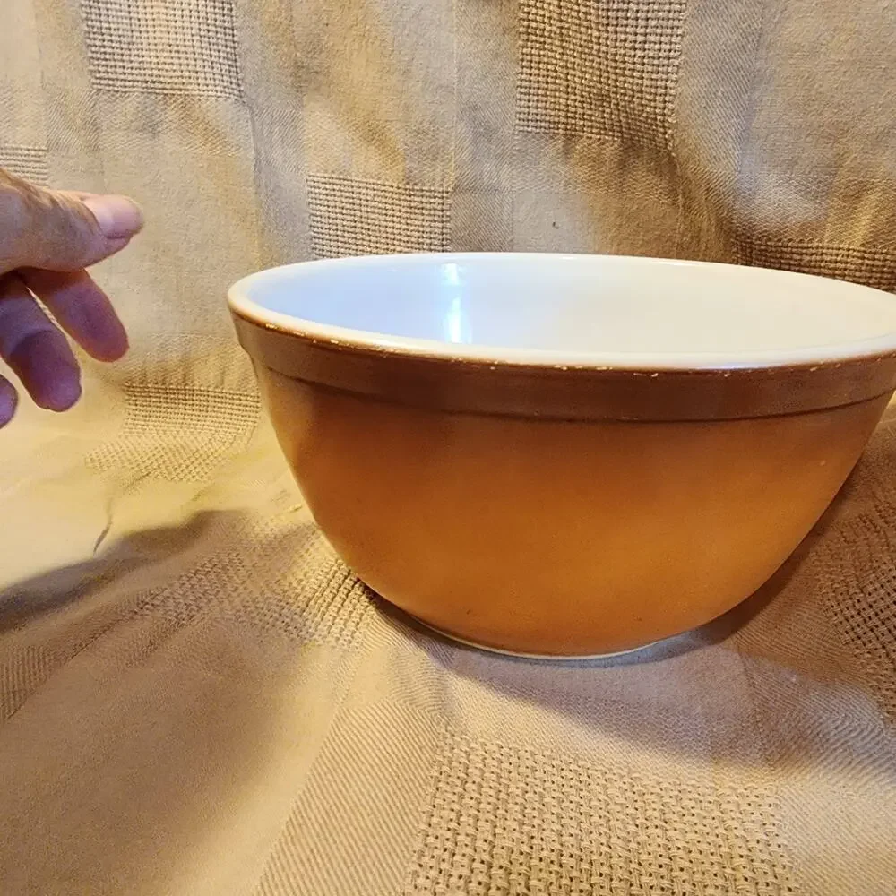 Vintage Pyrex Old Orchard Mixing Bowls Set 401 & 402 Brown Ombre Fruit